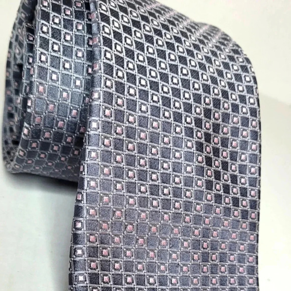 MICHAEL KORS Men's Necktie - Picture 3 of 8